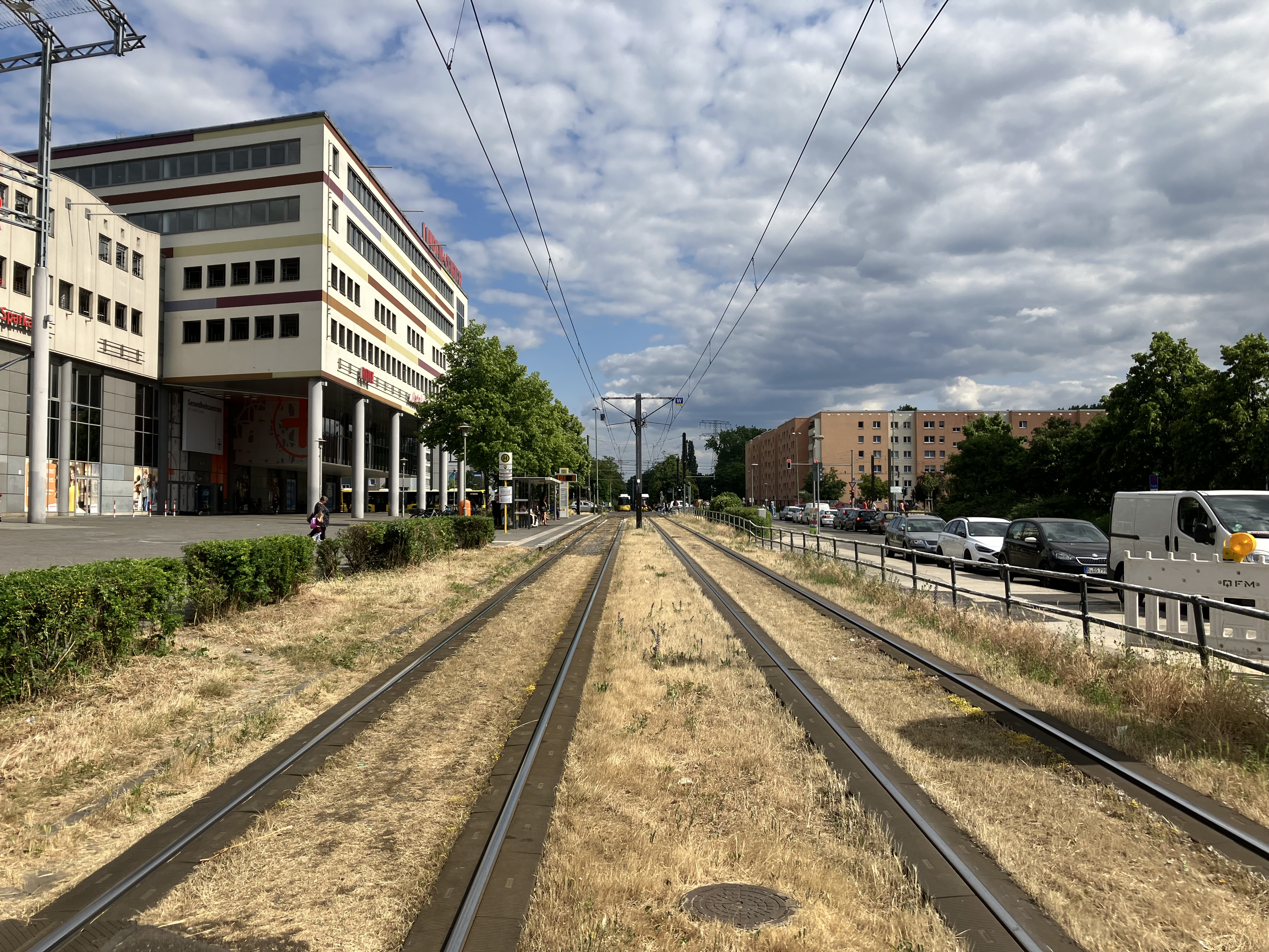 Straßenbahngleis durch die Zingster Straße