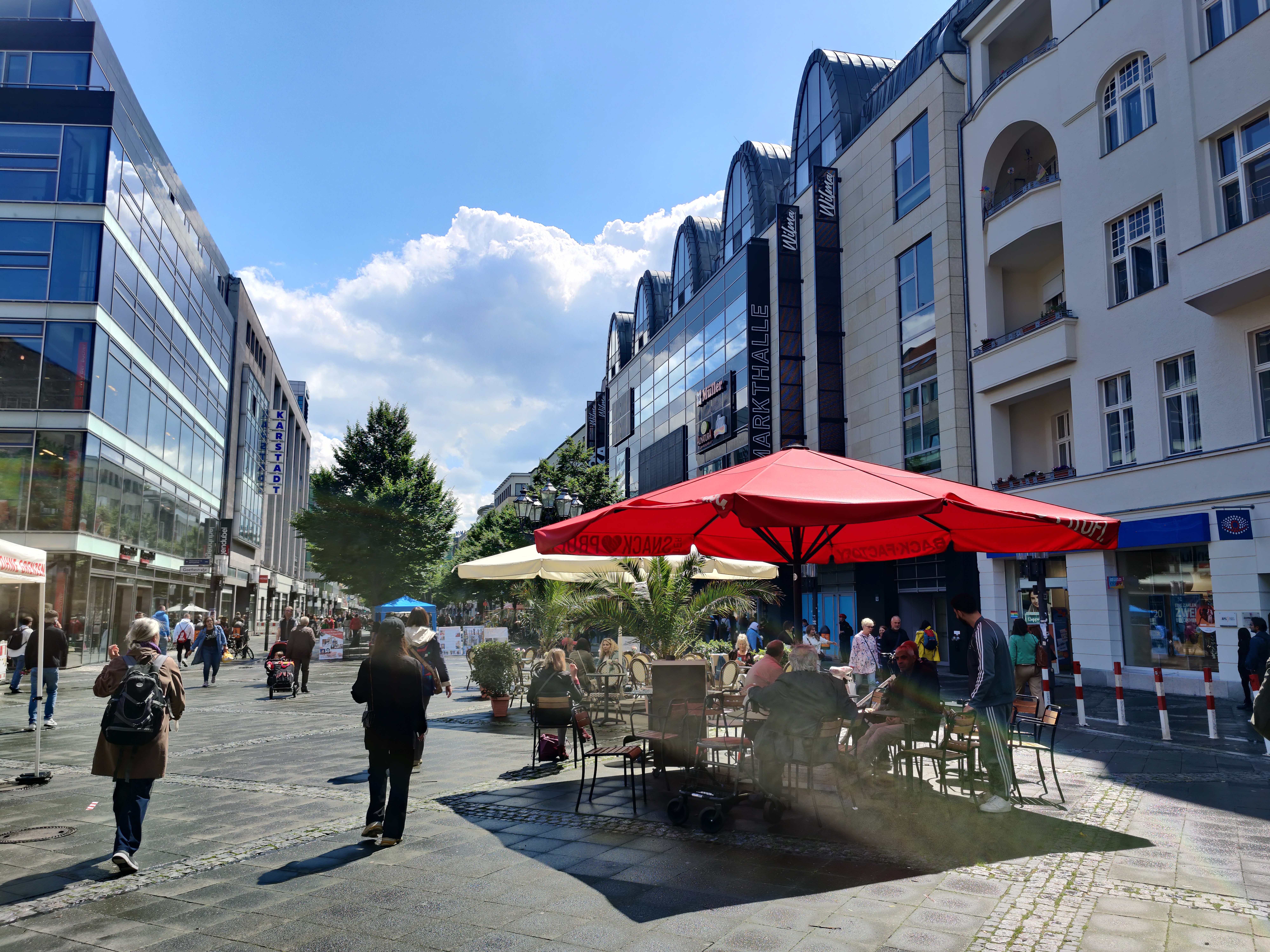 Blick in die Wilmersdorfer Straße