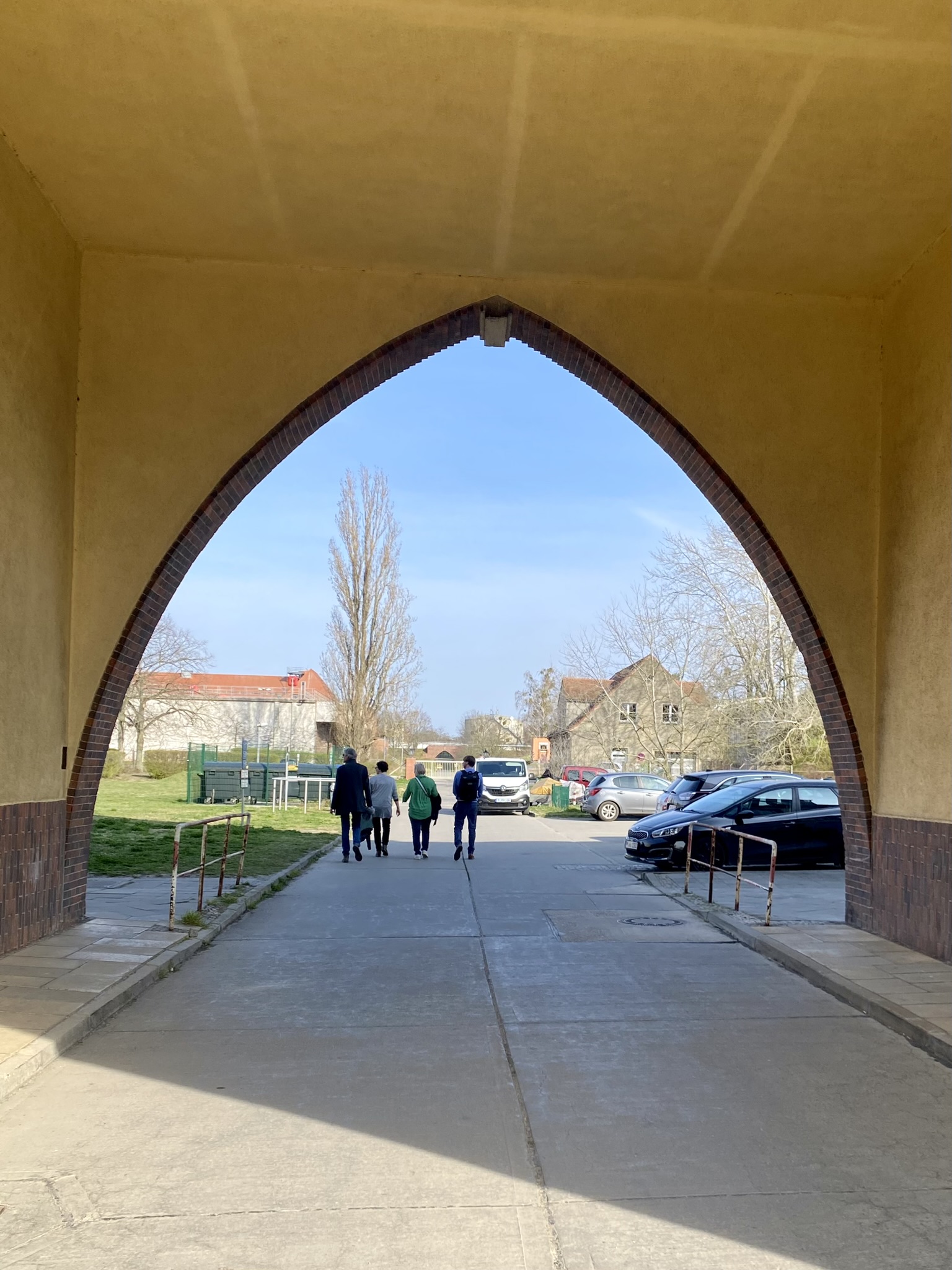 Torbogen des alten Klärwerks