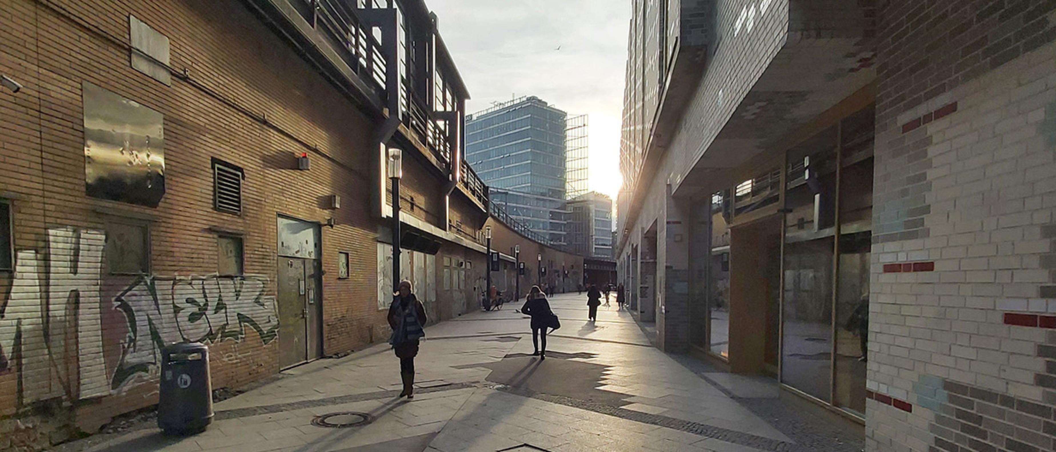 Blick in den Yva-Bogen in der City West